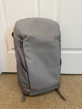 The North Face Grey Everyday Backpack - Flexvent
